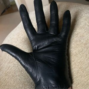Genuine black leather gloves size 7-7.5 decorative stitching Vintage
